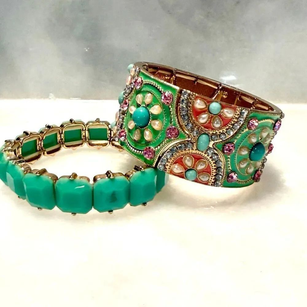 Lot of 2 Francesca’s Enamel Rhinestone Cuff & Faceted Resin Stretch Bracelet Set